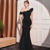 High-end Slant Shoulder Slimming Long Dress