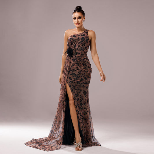 One-shoulder Diagonal Collar Leopard Sequined Evening Dress