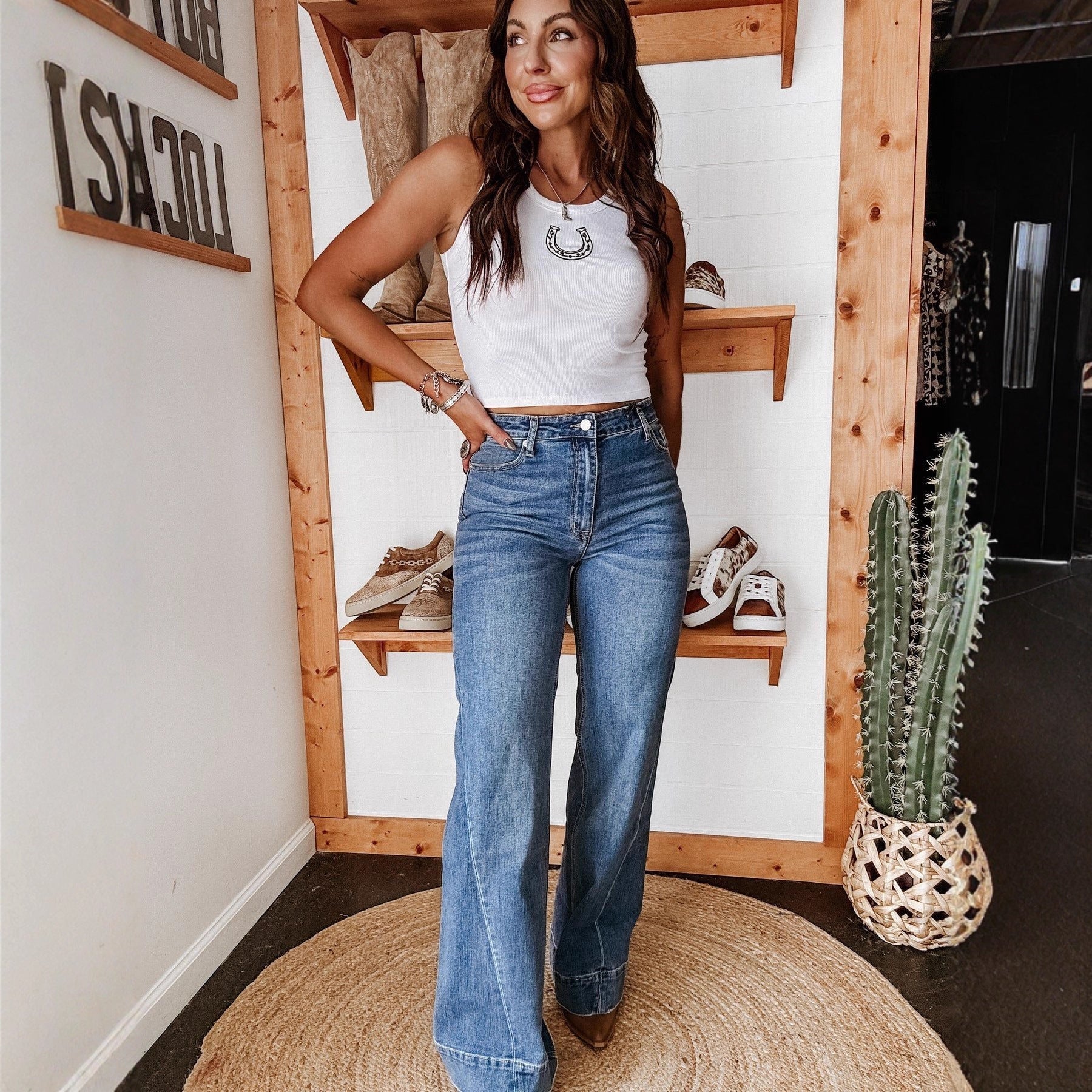 Women's Street Trendy Washed Stretch Straight-leg Jeans